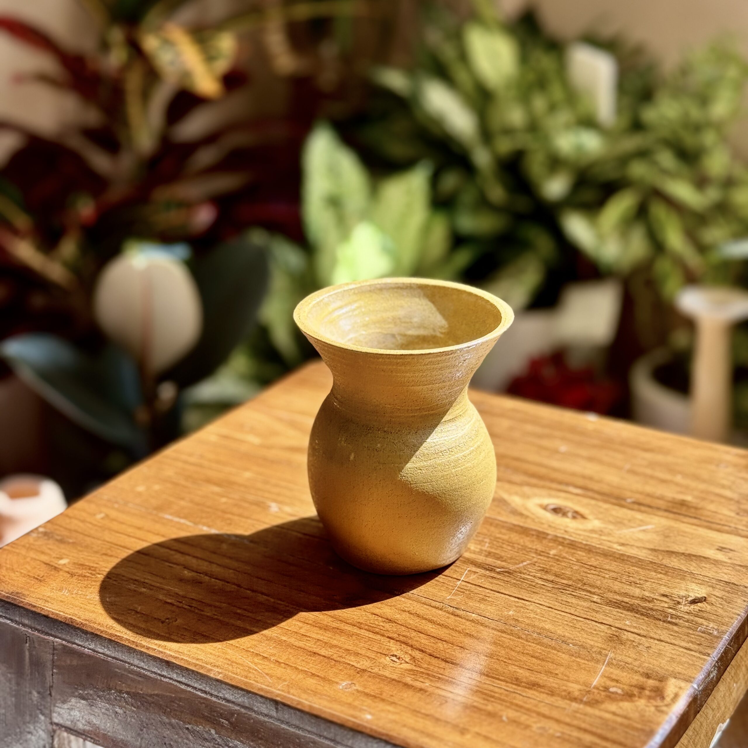 کلاس سفالگری با چرخ